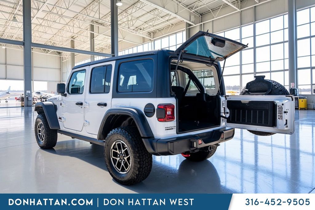Used 2024 Jeep Wrangler Unlimited Rubicon AWD/4WD image 29