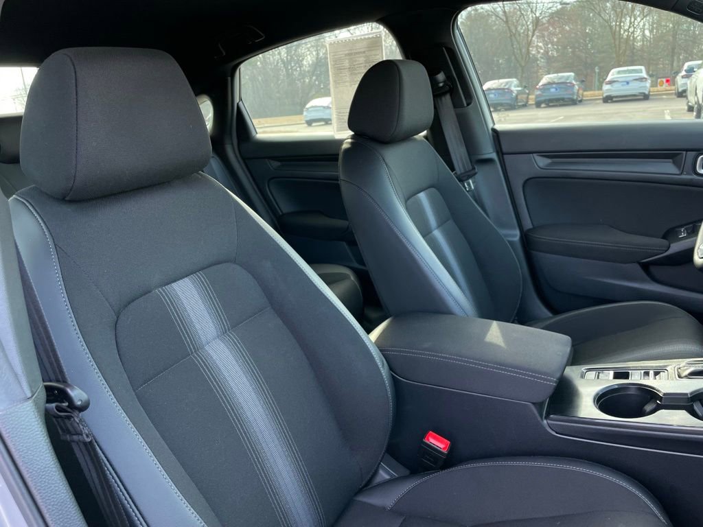 Certified 2025 Honda Civic Sport image 30
