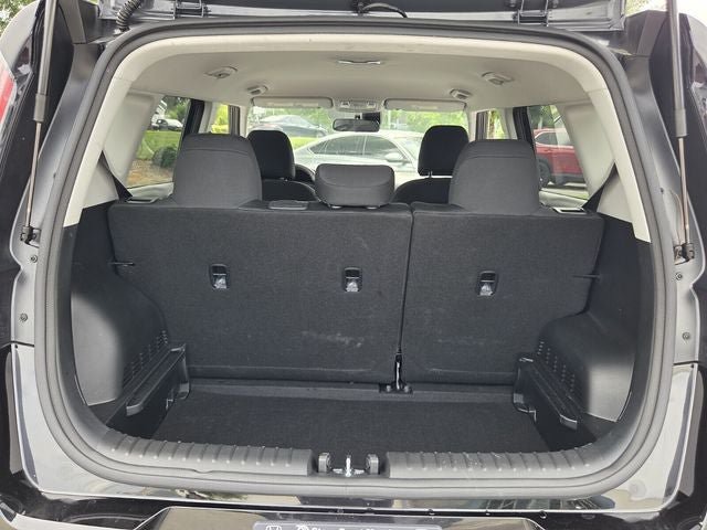 Used 2025 Kia Soul LX w/ LX Technology Package FWD image 34