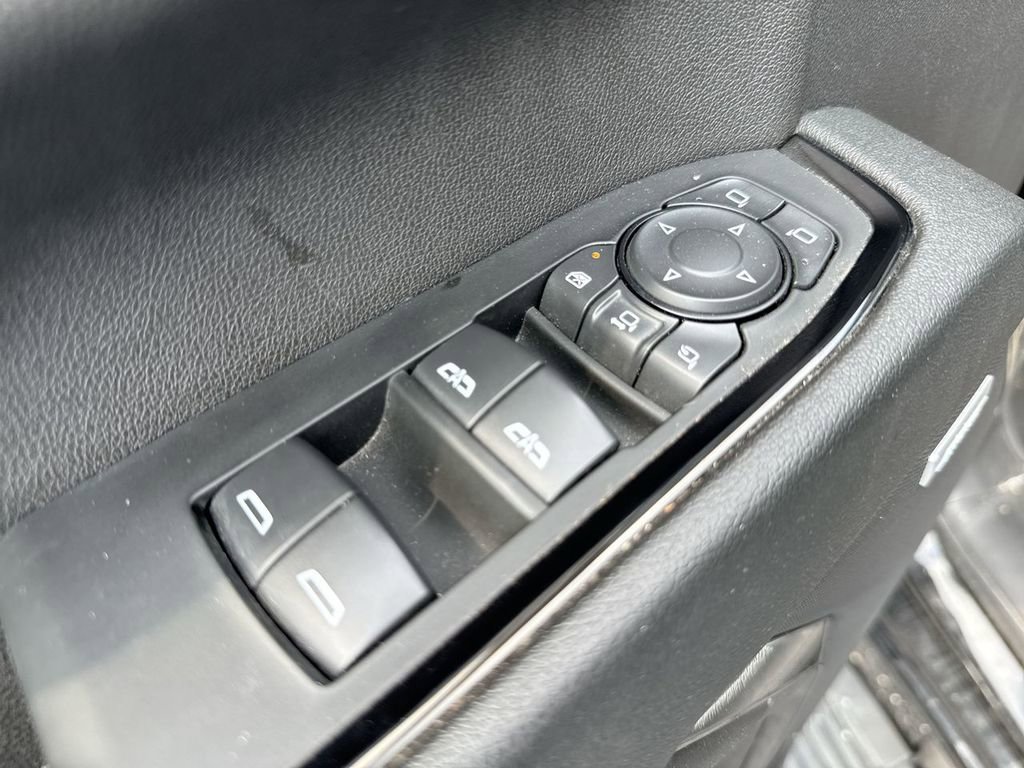Used 2024 GMC Sierra 2500 AT4 w/ Technology Package image 13