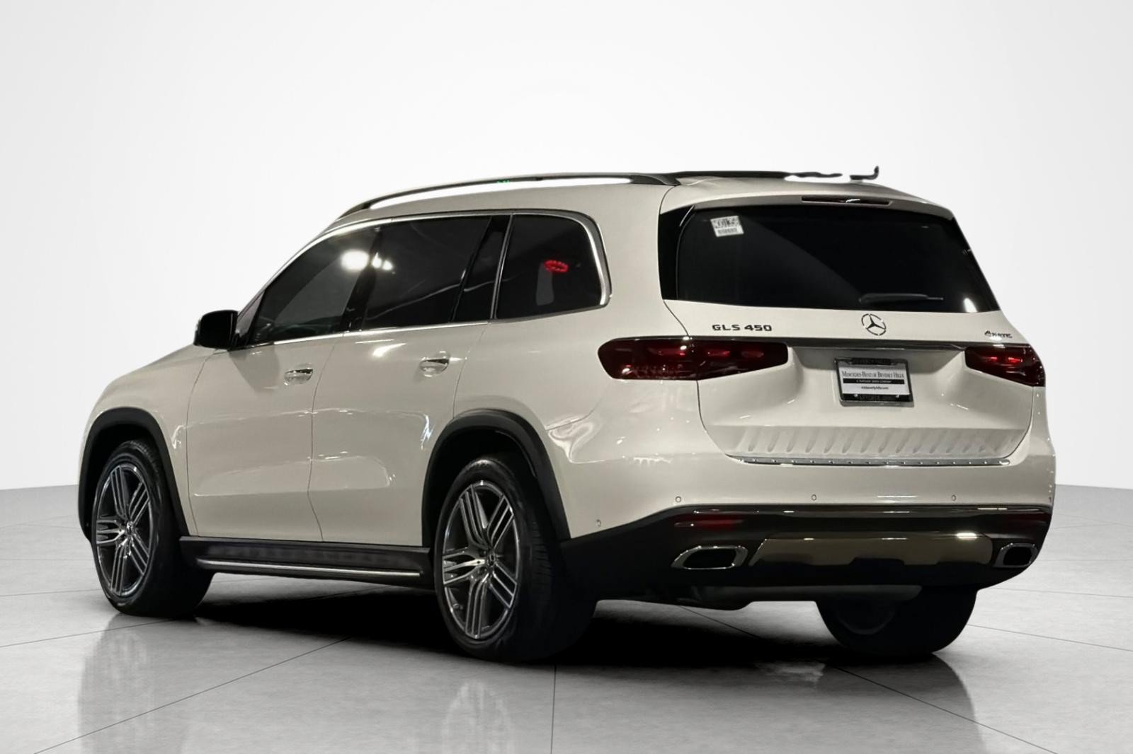 New 2026 Mercedes-Benz GLS 450 4MATIC image 3
