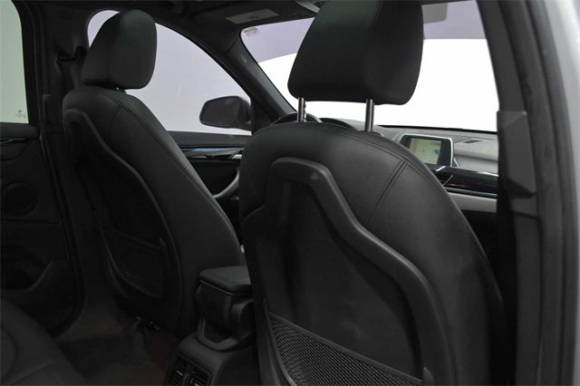 Used 2017 BMW X1 xDrive28i image 17