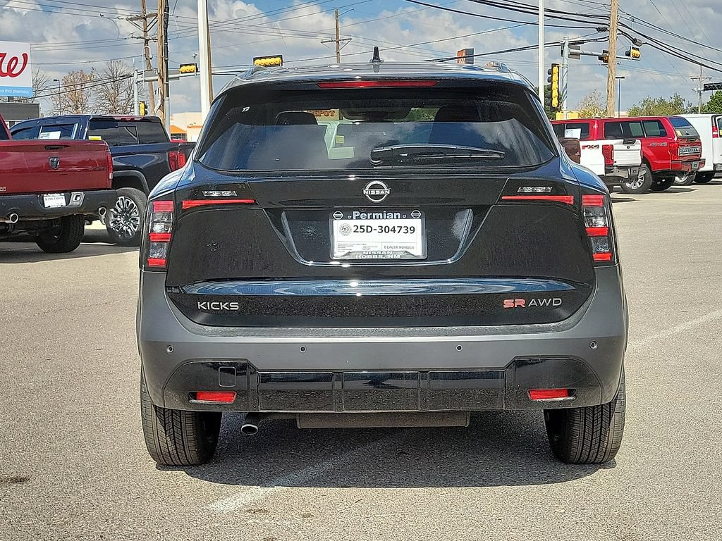 New 2025 Nissan Kicks SR w/ SR Premium Package AWD/4WD image 11