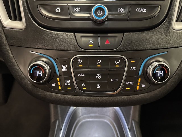 Used 2023 Chevrolet Malibu LT FWD image 16