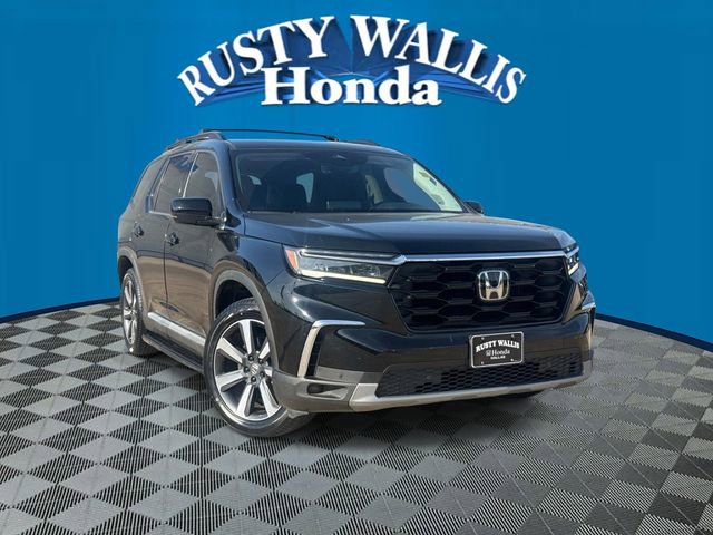 Certified 2024 Honda Pilot Touring image 1