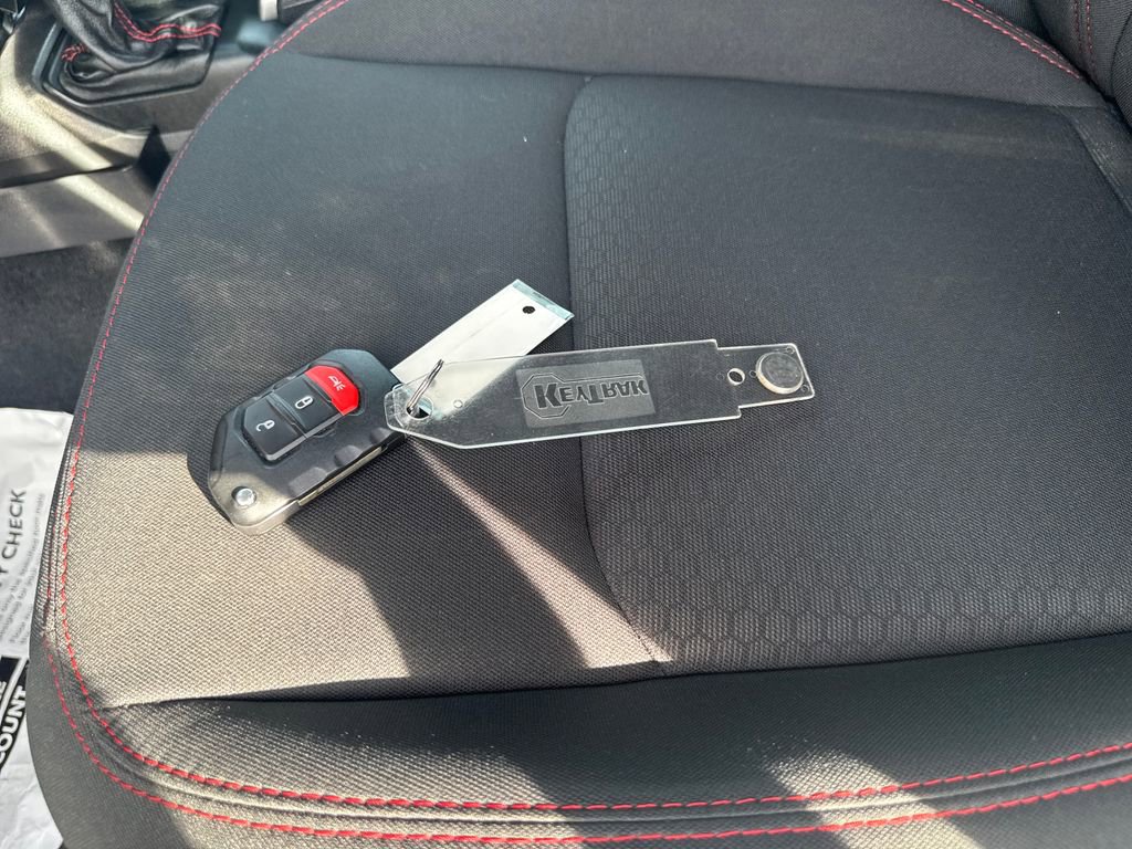 Used 2023 Jeep Wrangler Unlimited Rubicon image 34