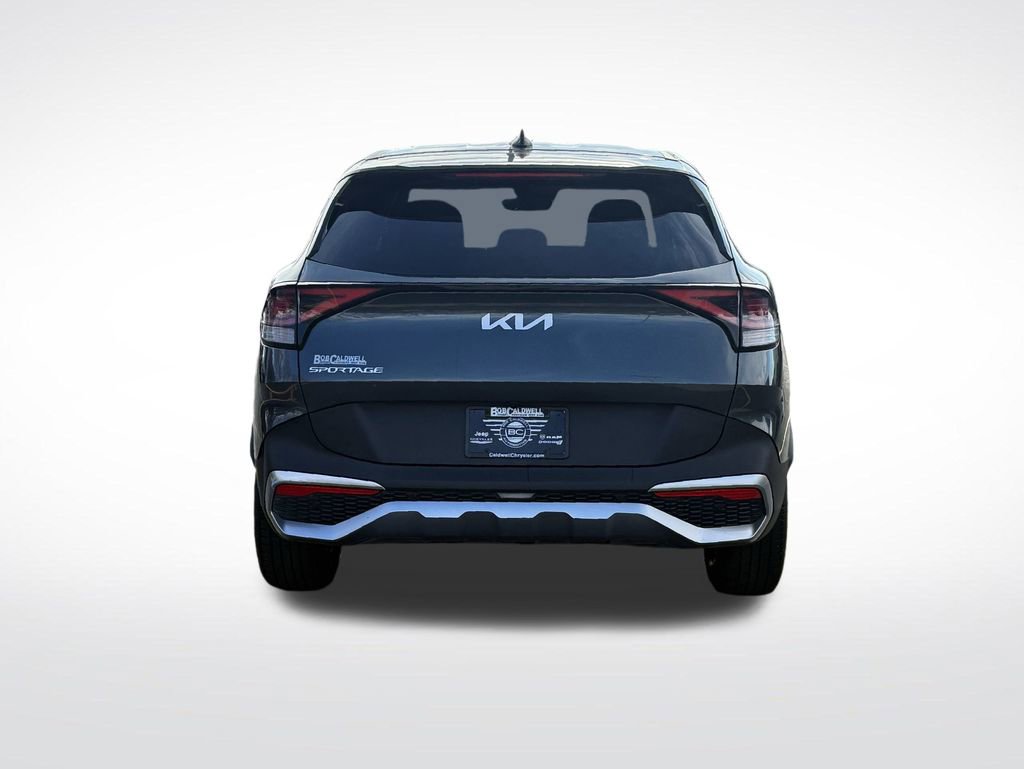 Used 2024 Kia Sportage LX image 7