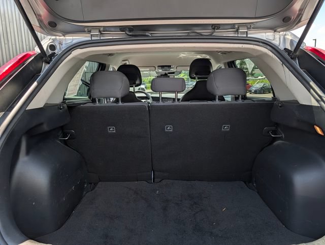 Used 2023 Kia Niro LX FWD image 11