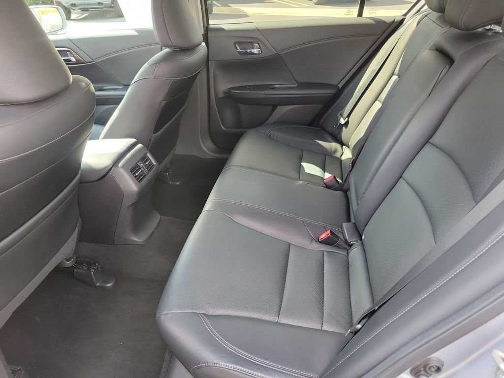 Used 2016 Honda Accord EX-L image 12