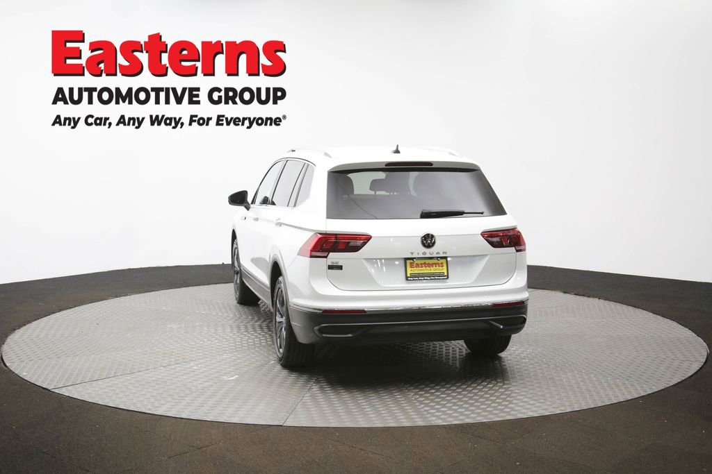 Used 2023 Volkswagen Tiguan SE image 64