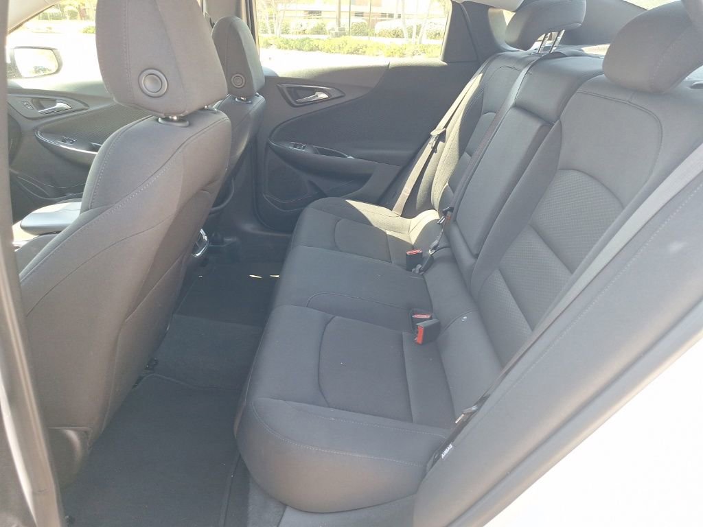 Used 2025 Chevrolet Malibu LT image 14