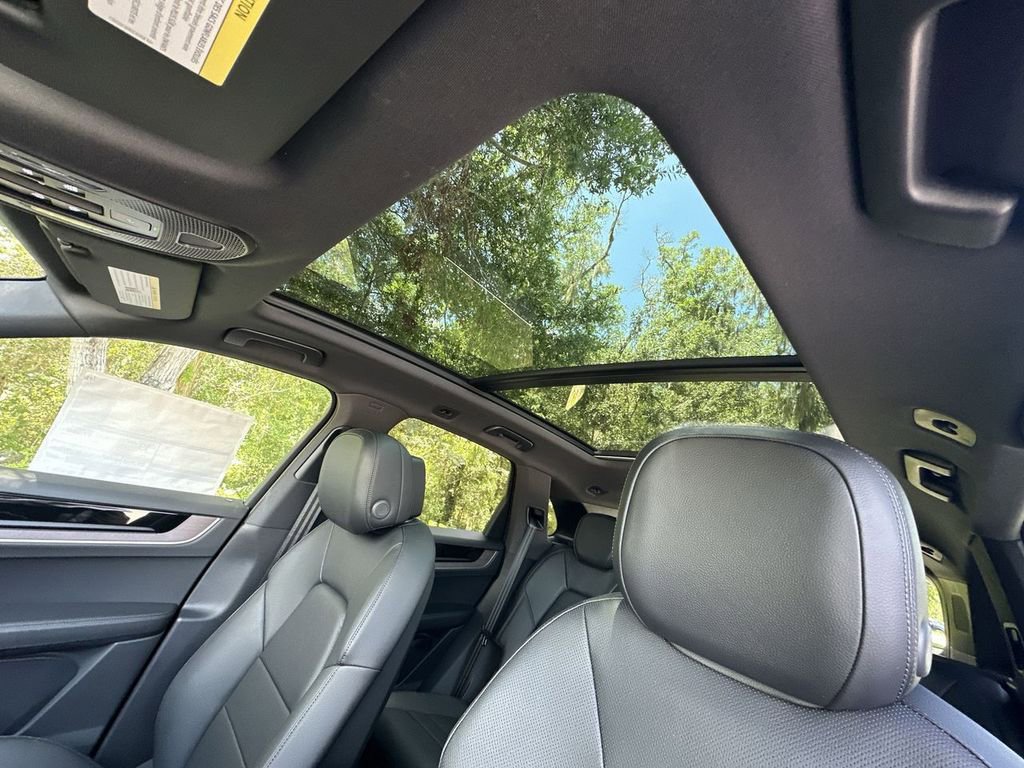 Certified 2025 Porsche Cayenne image 17