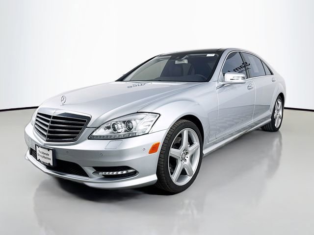 Used 2010 Mercedes-Benz S 550 4MATIC image 3