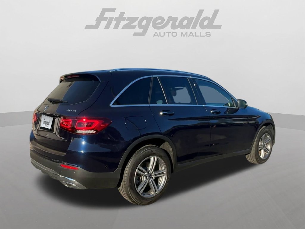 Used 2021 Mercedes-Benz GLC 300 4MATIC image 3