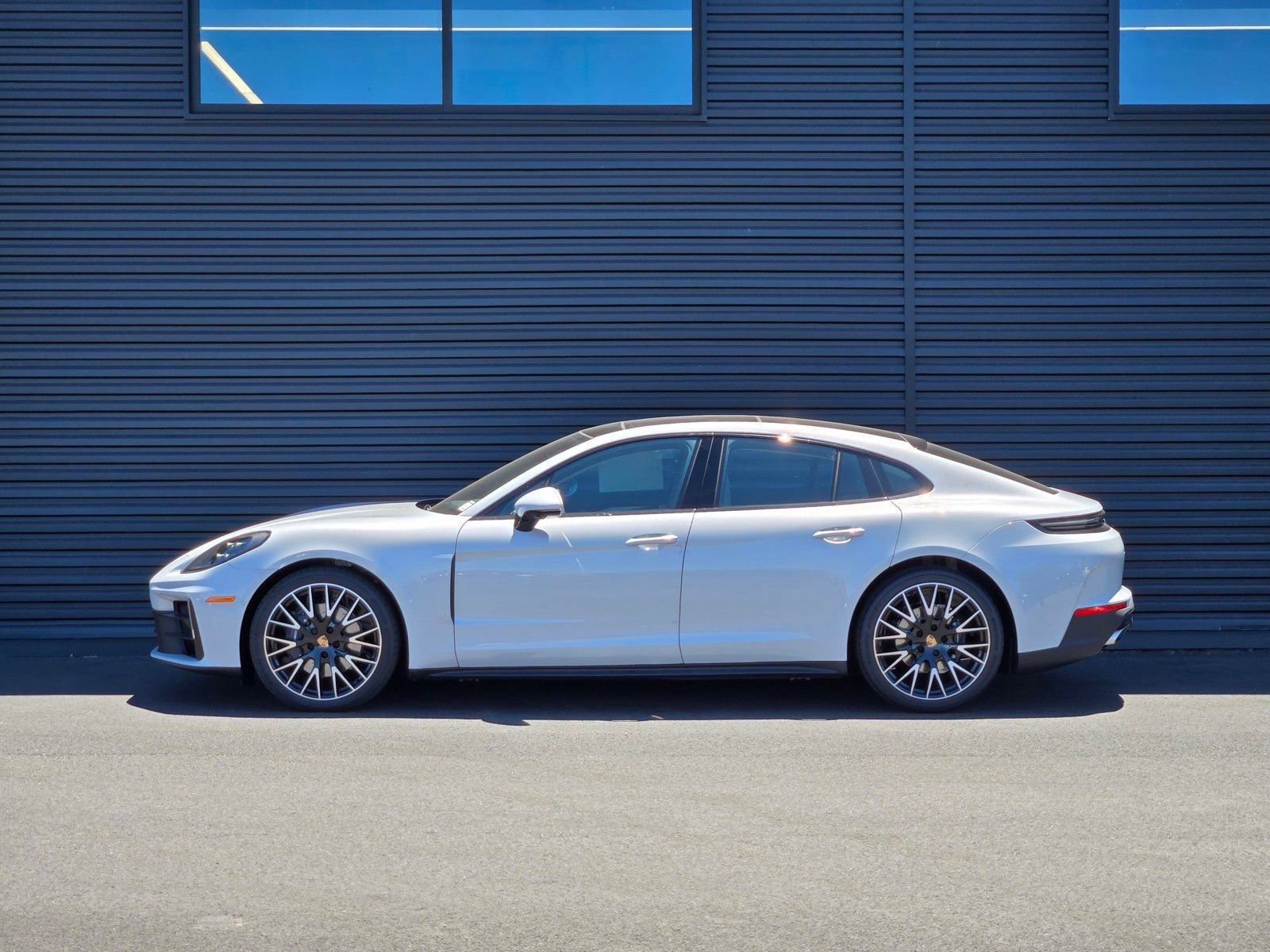 New 2026 Porsche Panamera RWD image 3