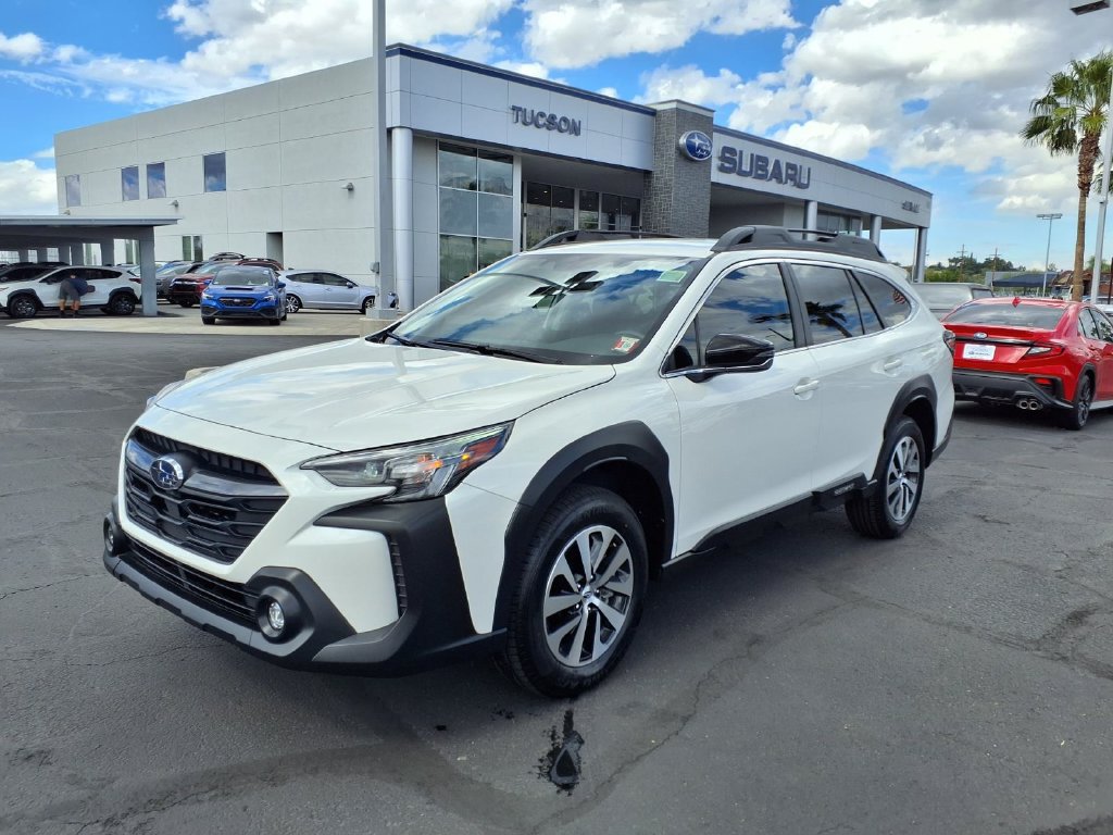 Used 2025 Subaru Outback Premium AWD/4WD image 7