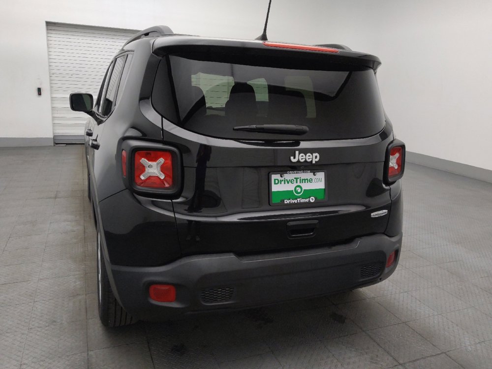 Used 2020 Jeep Renegade Latitude FWD image 6