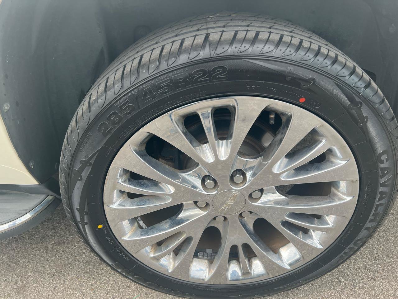 Used 2014 GMC Yukon XL Denali AWD/4WD image 4