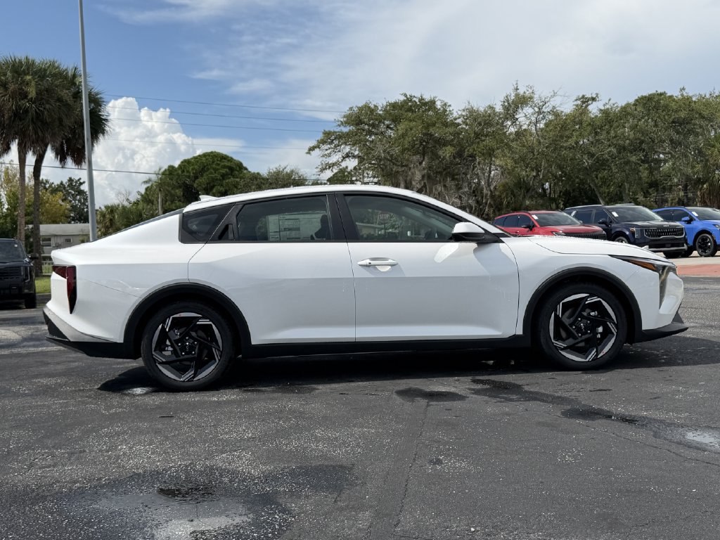 New 2026 Kia K4 GT-Line Turbo FWD image 3