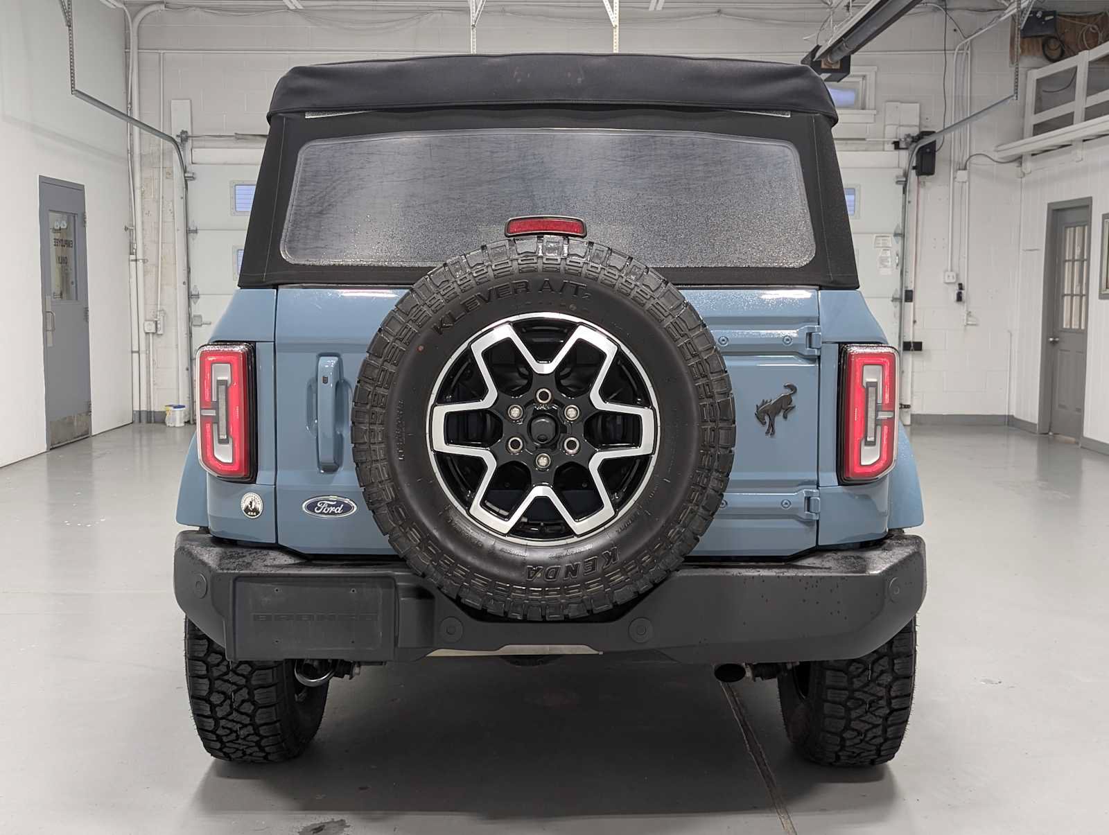 Used 2022 Ford Bronco Outer Banks AWD/4WD image 9