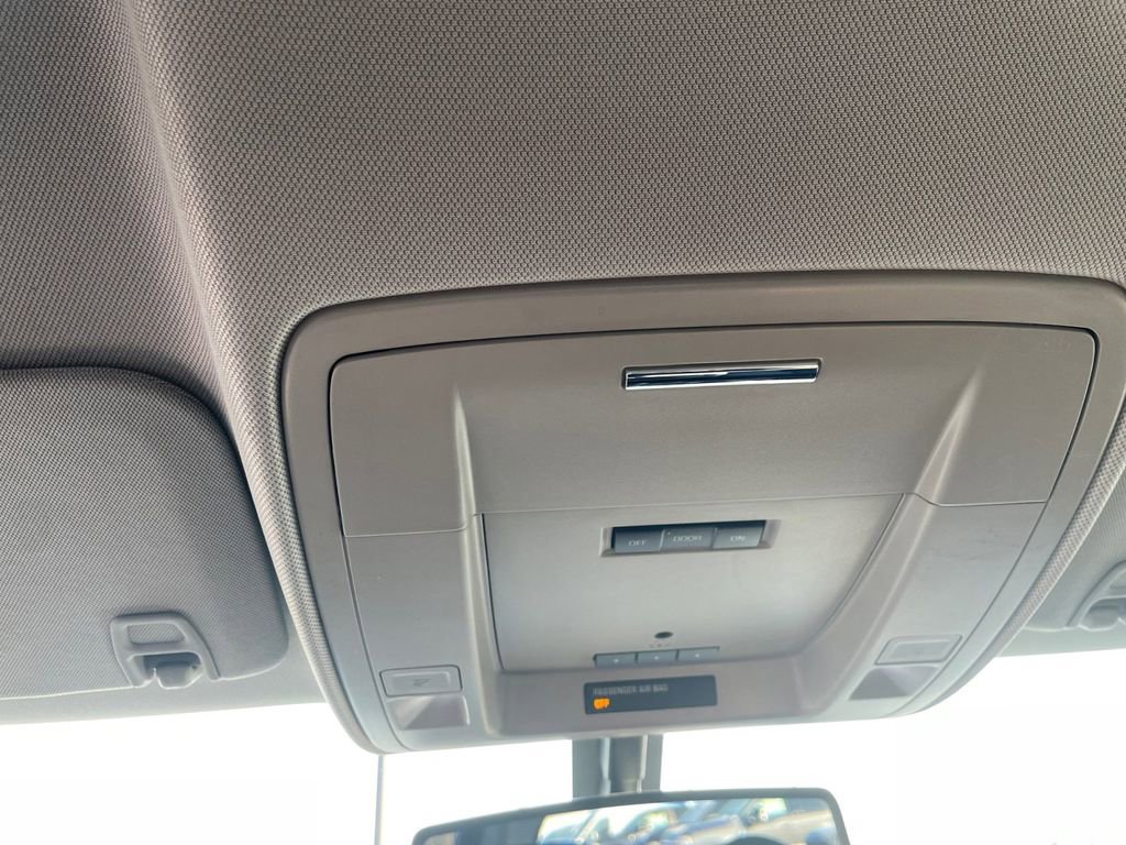 Used 2017 GMC Sierra 1500 SLE w/ SLE Value Package image 18