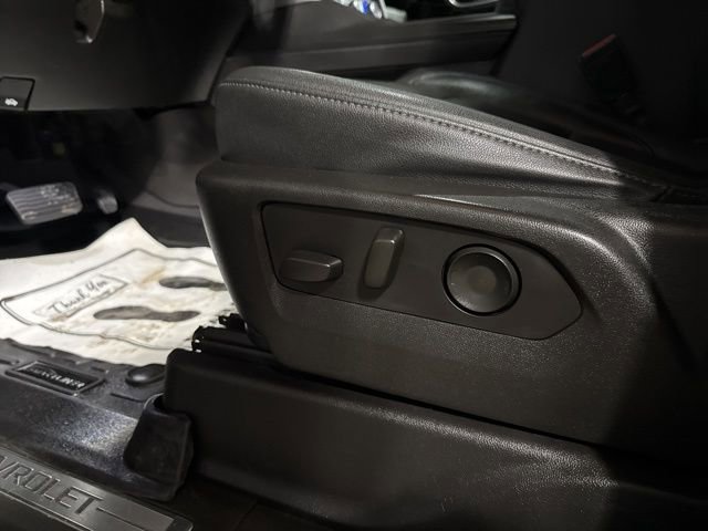 Used 2021 Chevrolet Suburban LT image 4