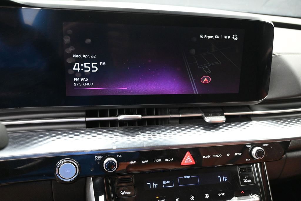 Used 2024 Kia Carnival SX Prestige FWD image 18