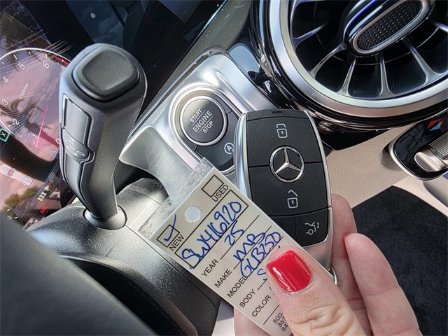 New 2025 Mercedes-Benz GLB 250 GLB 250 image 10