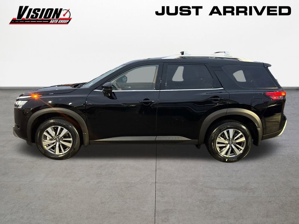 New 2025 Nissan Pathfinder SL image 8