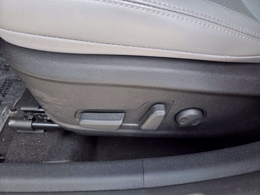 Used 2021 Hyundai Kona Ultimate FWD image 4