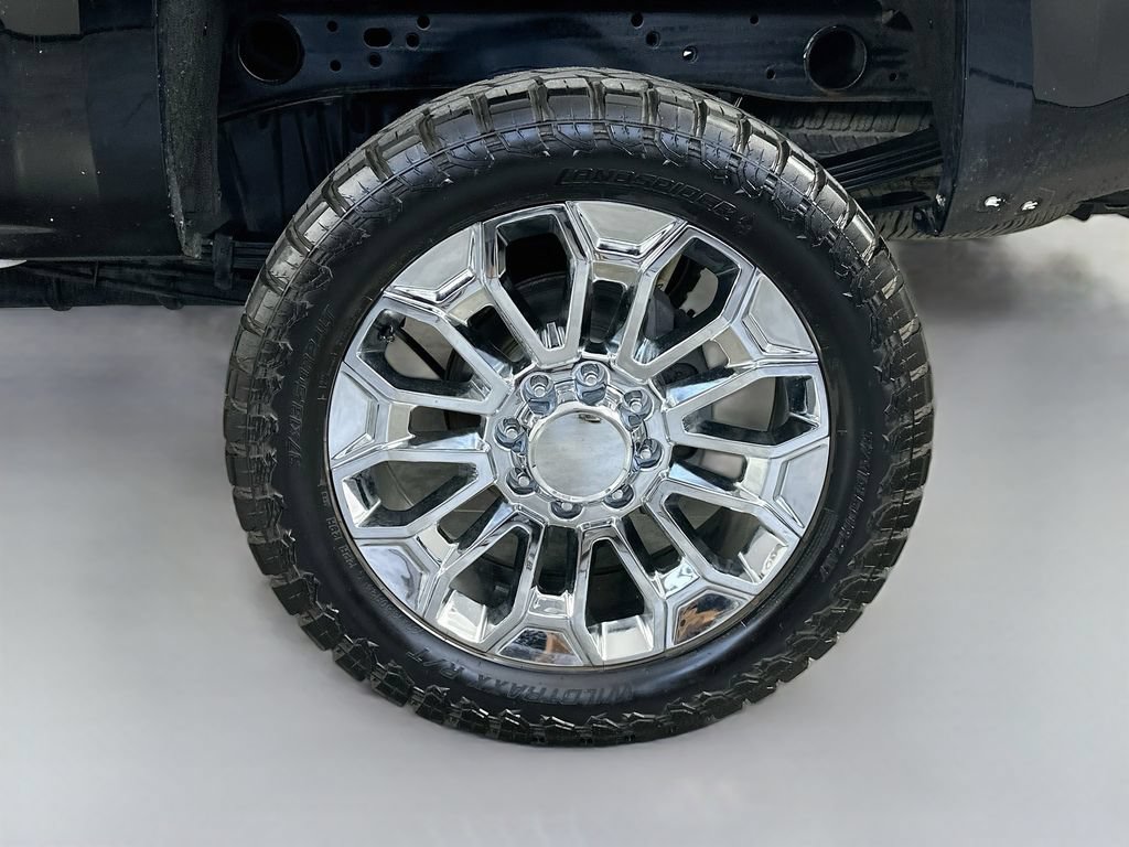 Used 2018 Chevrolet Silverado 2500 High Country w/ Duramax Plus Package AWD/4WD image 33