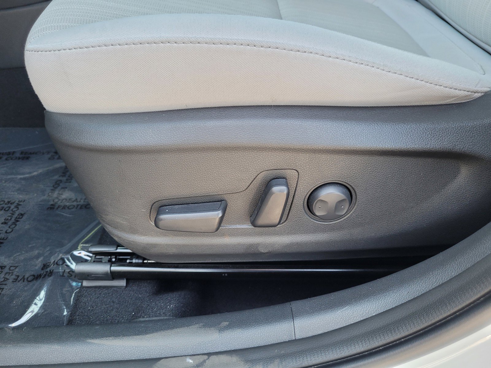 Used 2023 Hyundai Kona SEL w/ Cargo Package AWD/4WD image 11