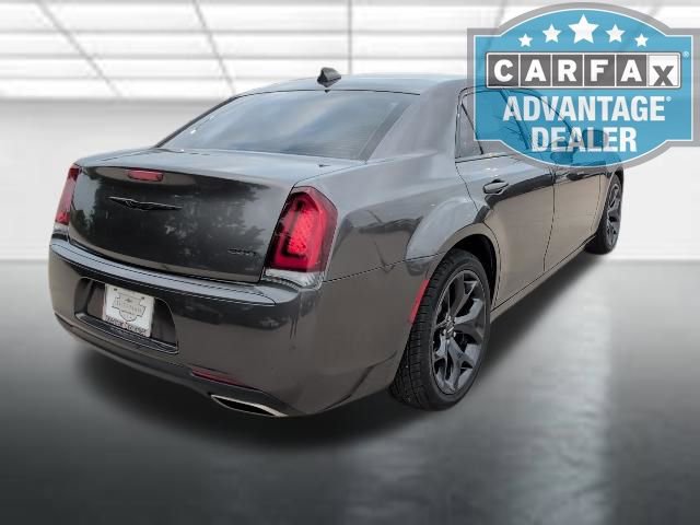 Used 2023 Chrysler 300 Touring w/ Sport Appearance Package RWD image 28