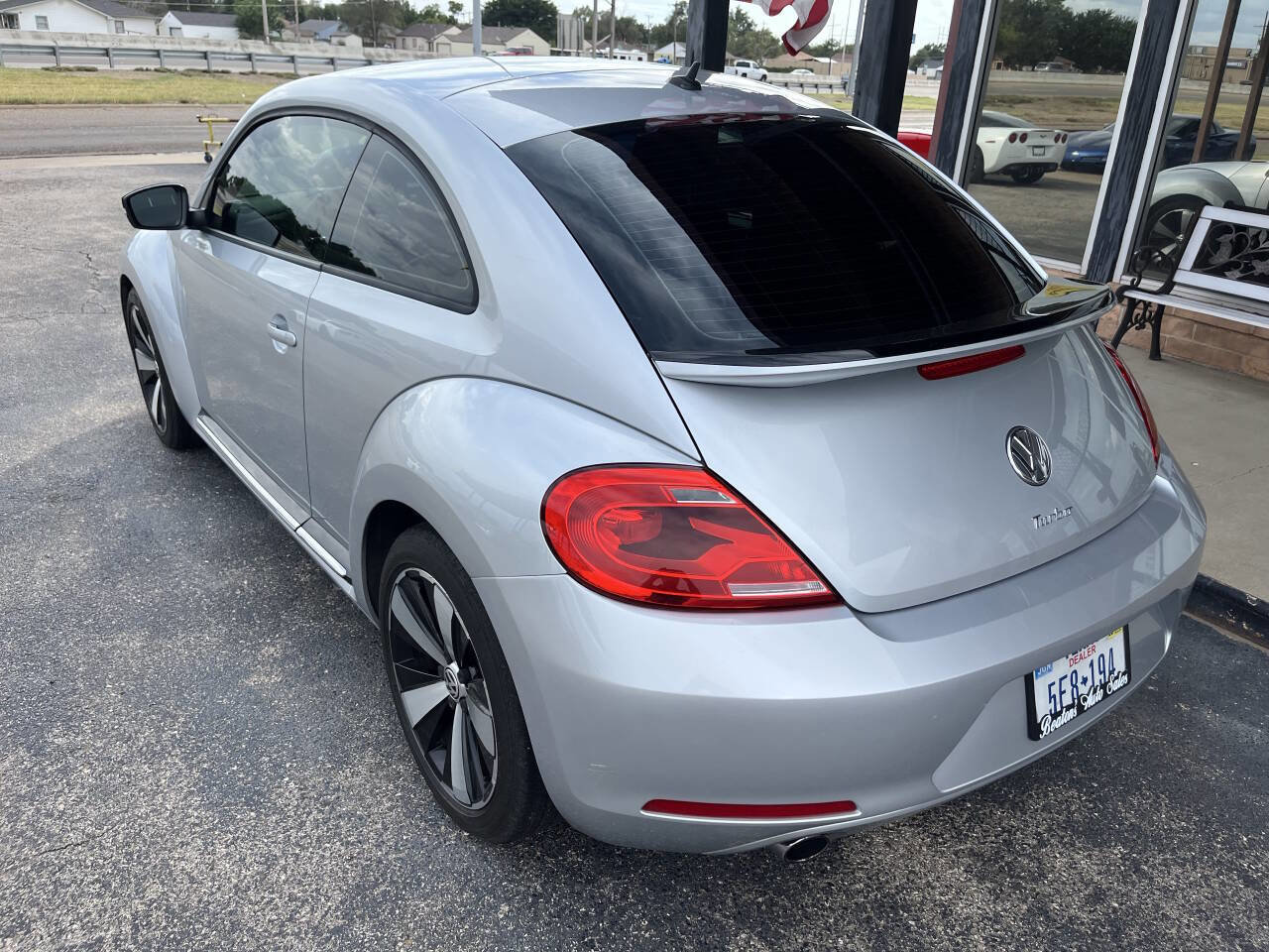 Used 2012 Volkswagen Beetle 2.0T image 2