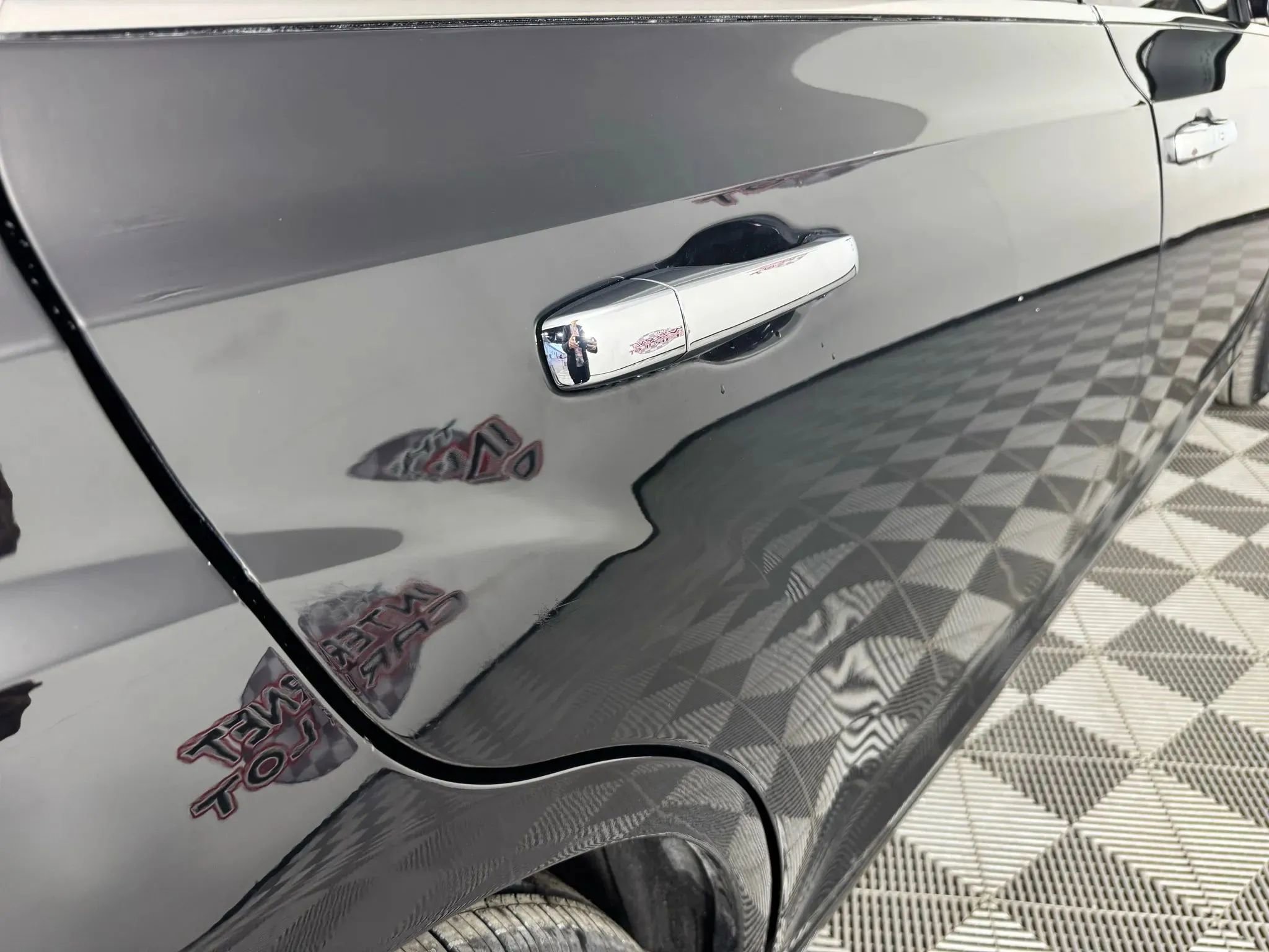 Used 2018 Chrysler 300 Limited image 30