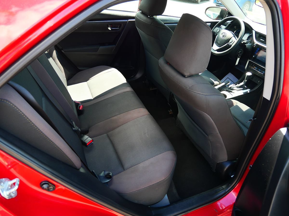 Used 2017 Toyota Corolla LE FWD image 21