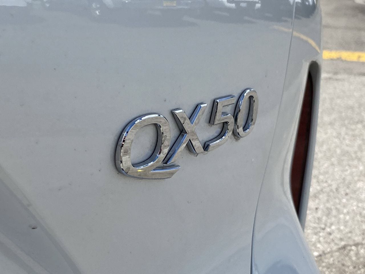 Certified 2025 INFINITI QX50 Luxe AWD/4WD image 5