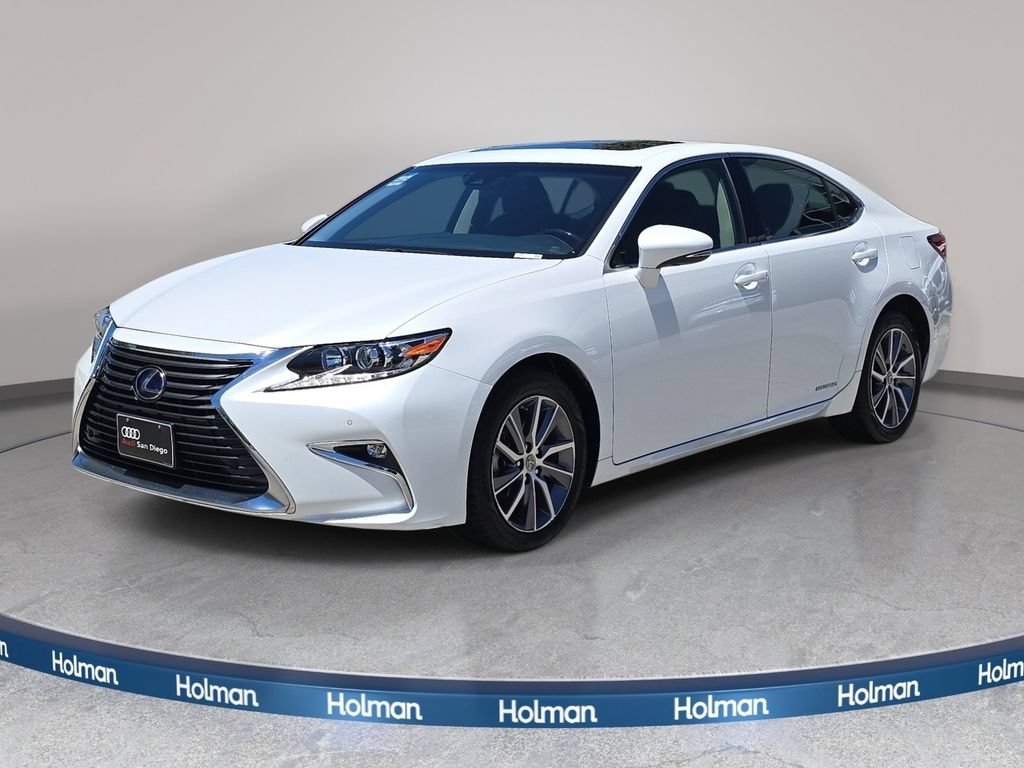 Used 2016 Lexus ES 300h w/ Navigation System Package
