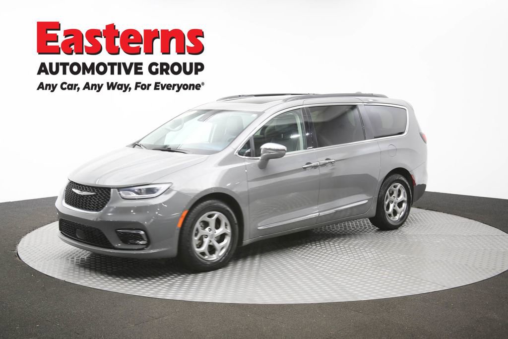 Used 2022 Chrysler Pacifica Limited FWD image 54