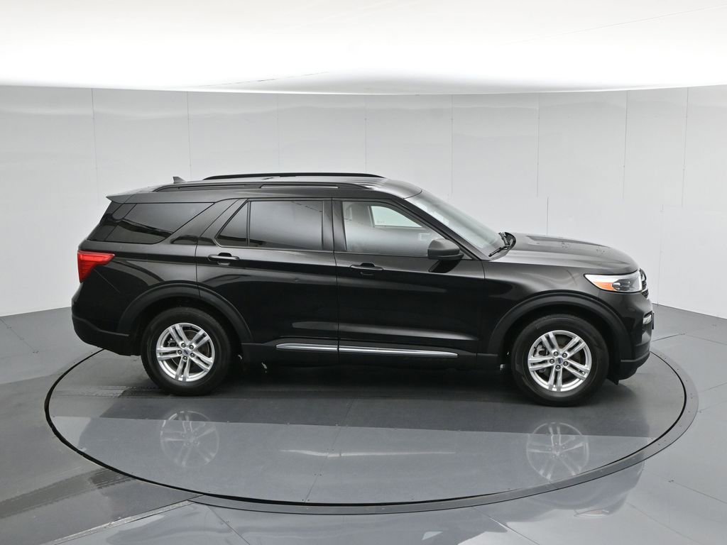 Used 2022 Ford Explorer XLT w/ Equipment Group 202A image 58