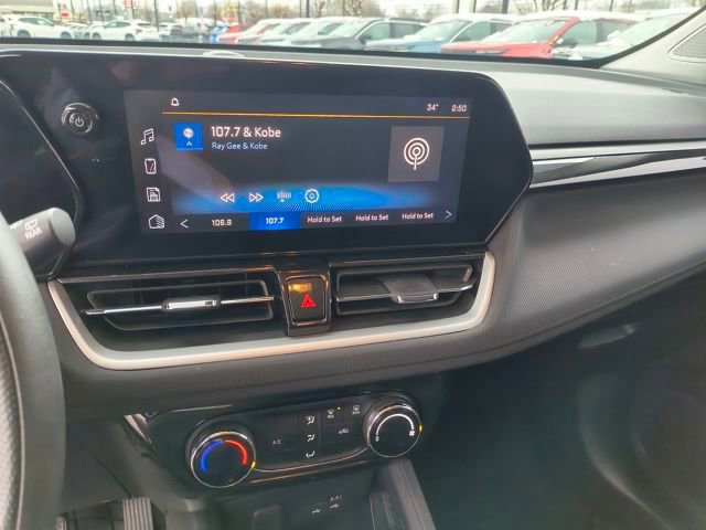 Used 2024 Chevrolet TrailBlazer LT image 19