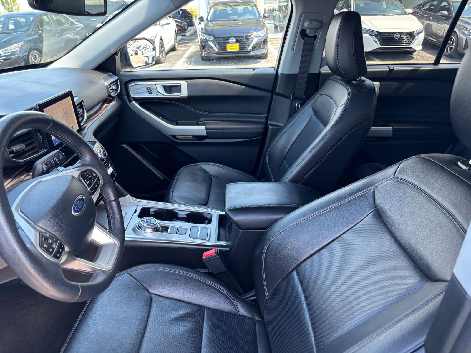 Used 2024 Ford Explorer Limited RWD image 30