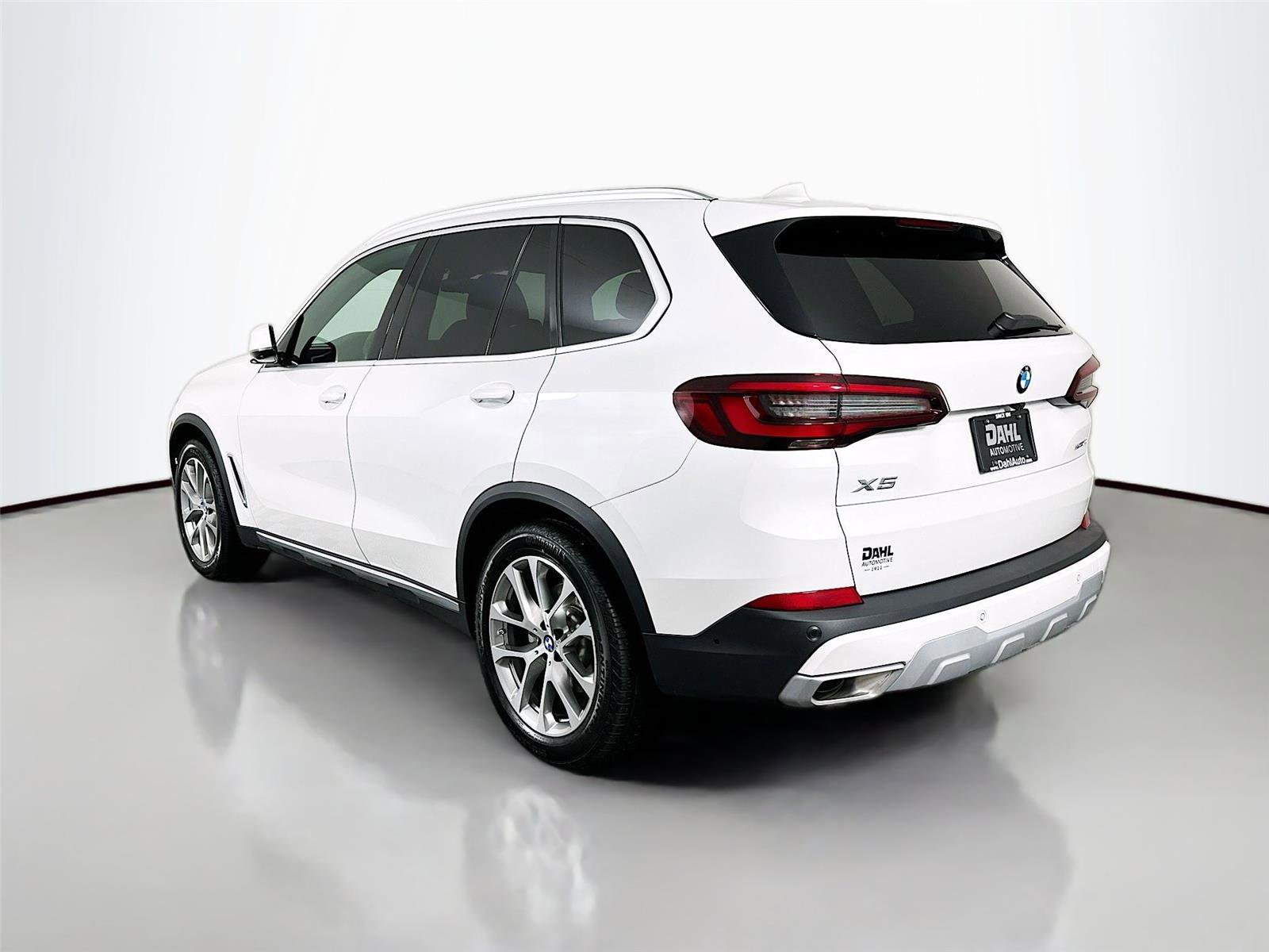 Used 2023 BMW X5 xDrive40i w/ Premium Package image 10