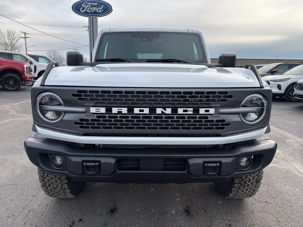 New 2025 Ford Bronco Badlands image 3