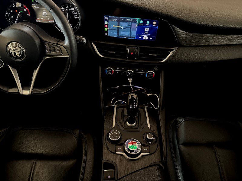 Used 2019 Alfa Romeo Giulia AWD image 20