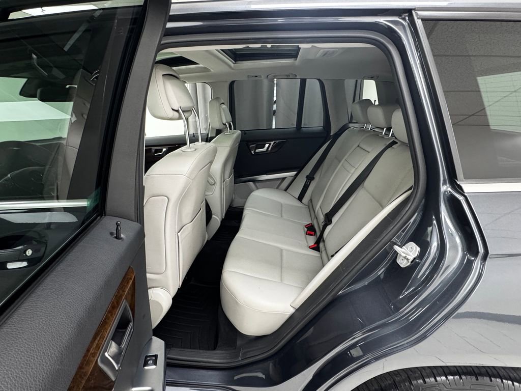 Used 2015 Mercedes-Benz GLK 350 4MATIC image 12