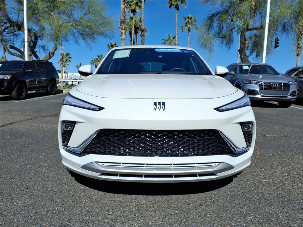 Certified 2025 Buick Envista Avenir image 2