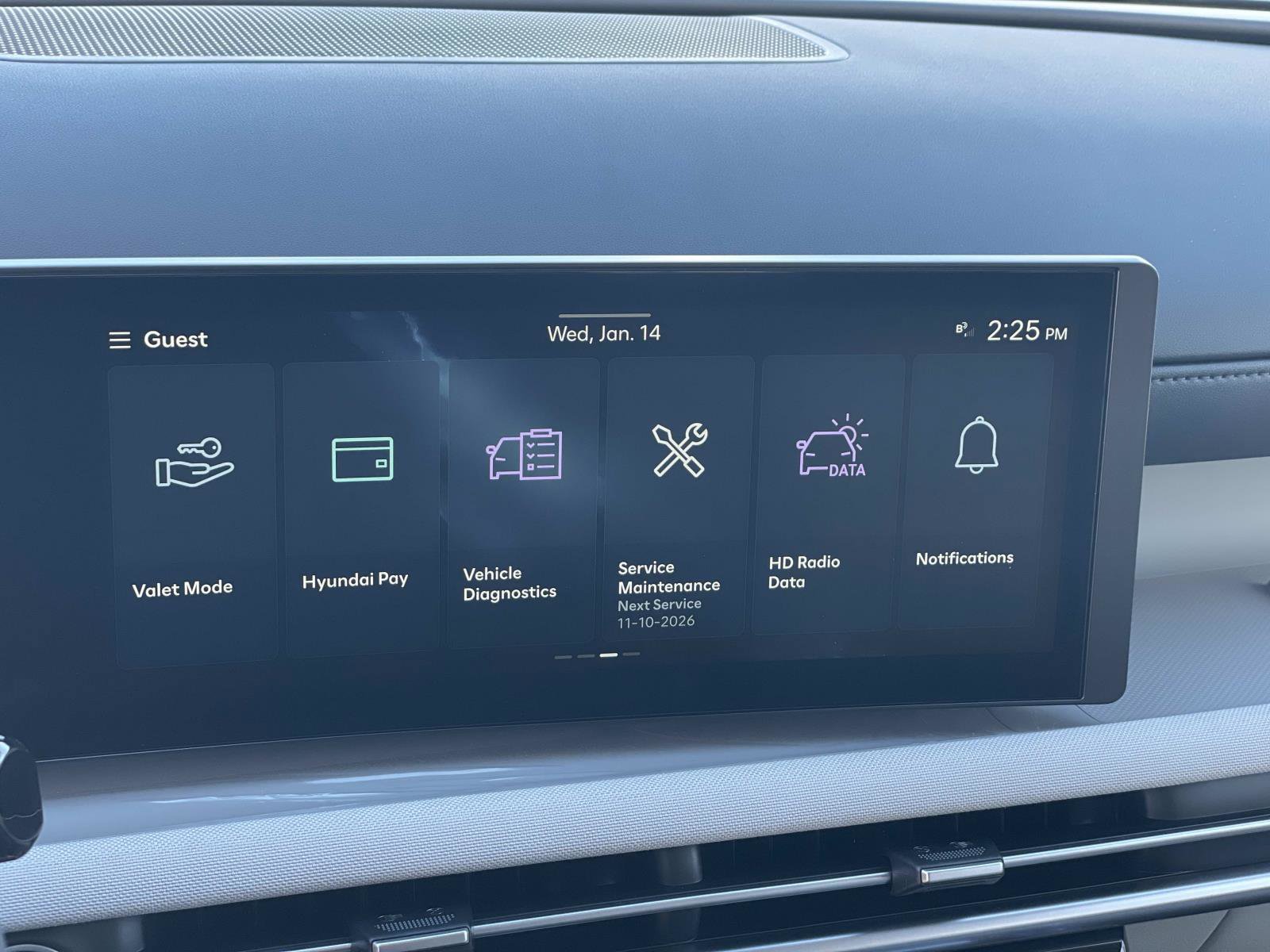 Used 2025 Hyundai Tucson Limited image 12