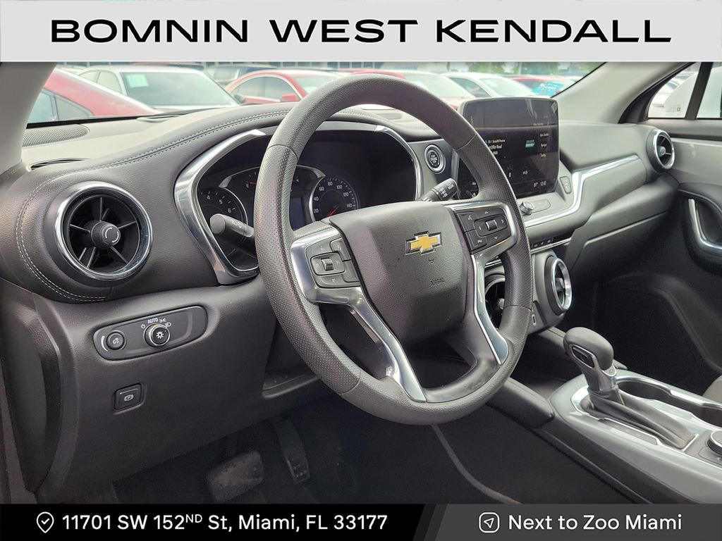 Used 2023 Chevrolet Blazer LT image 6