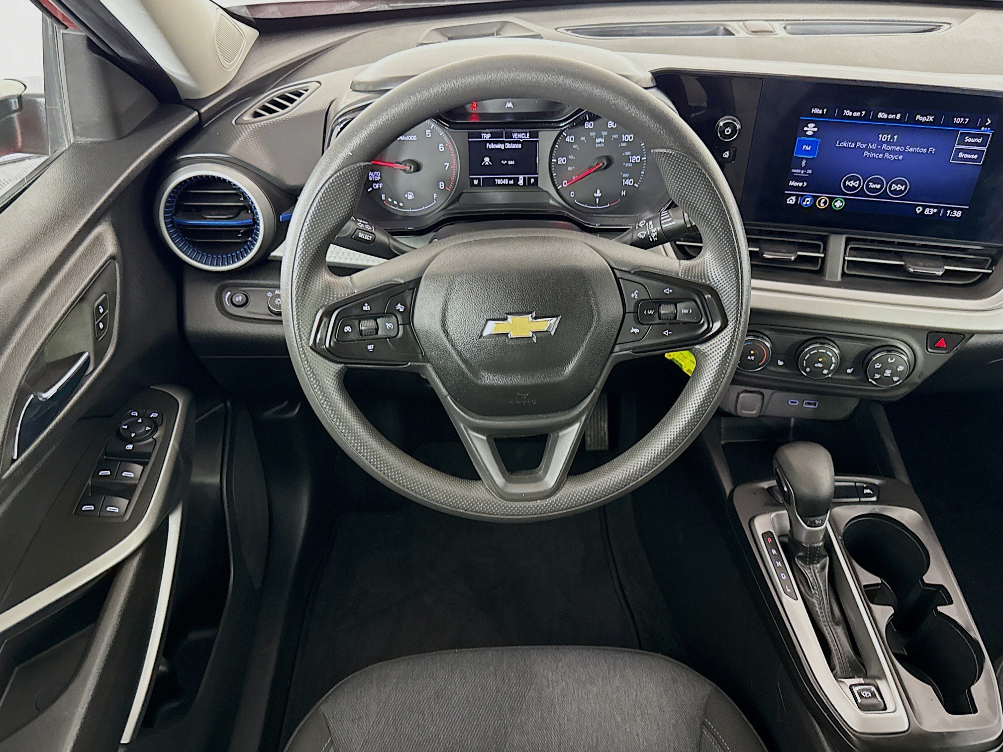 Used 2024 Chevrolet Trax LS w/ LS Convenience Package FWD image 15
